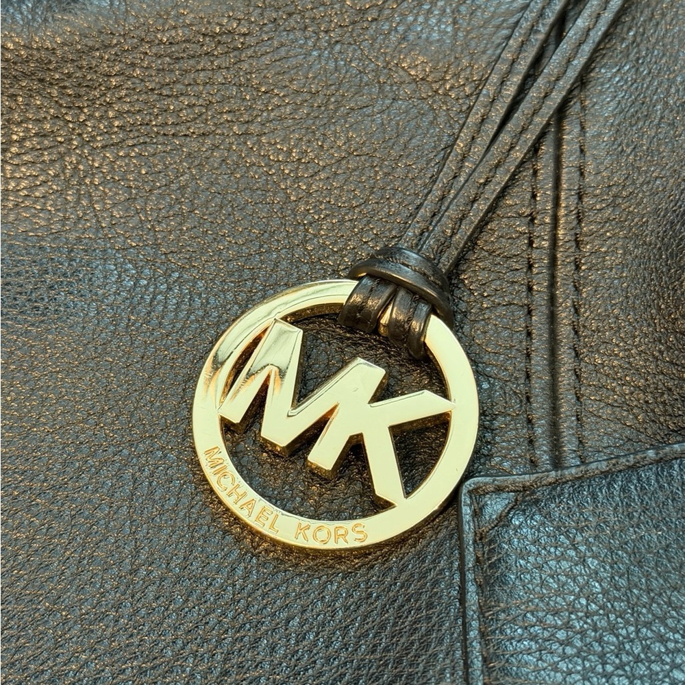 Michael Kors Anita Large Black Pebbled Leather Shoulder Hobo with Gold Hardware - Picture 3 of 9